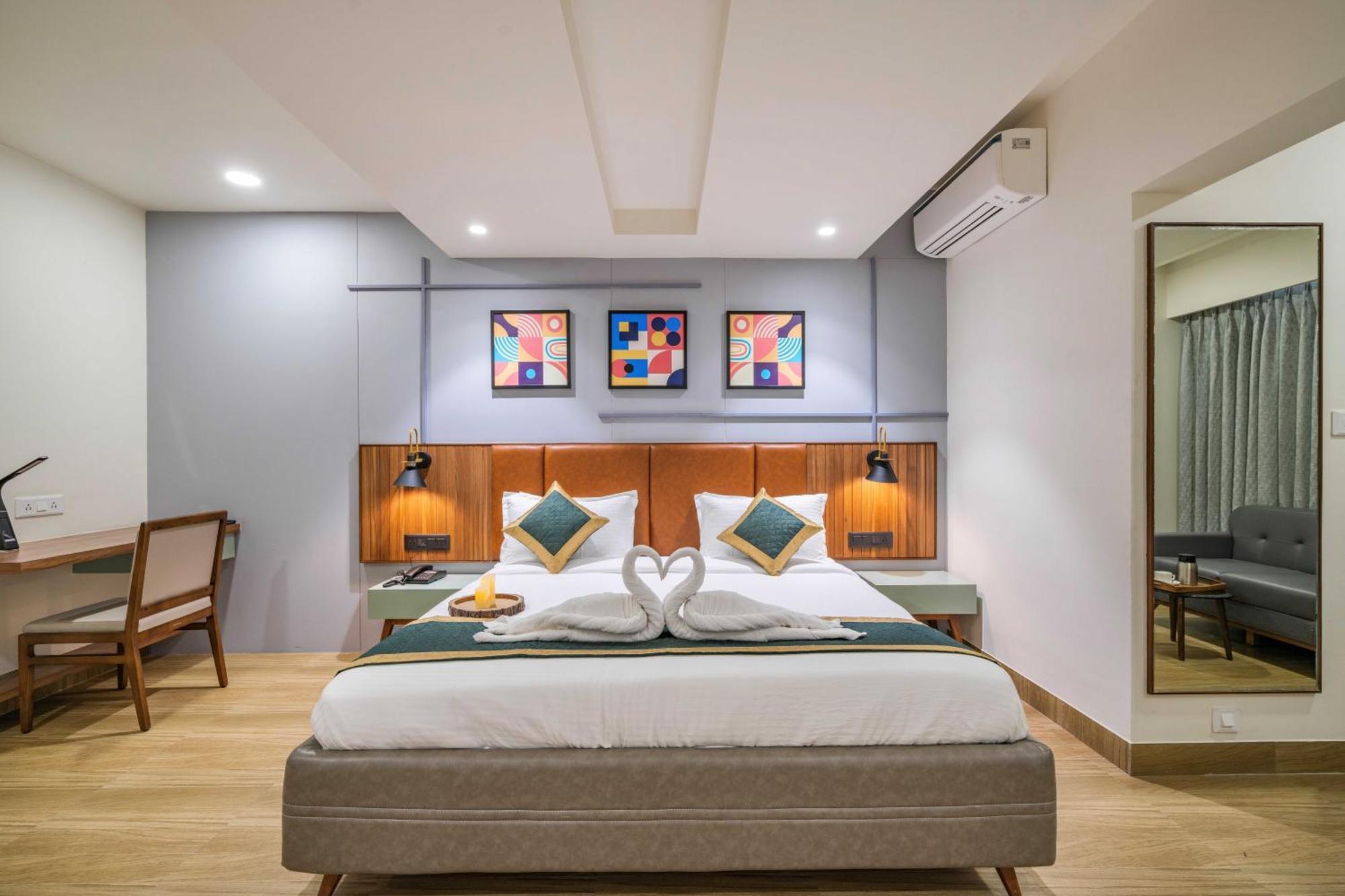 The Lemon Grass Hotel 甘地讷格尔 外观 照片